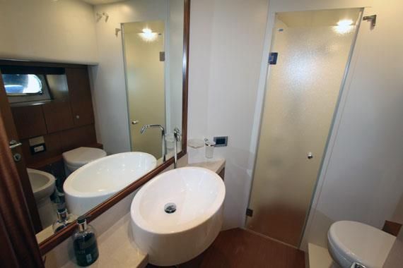 Motor Yacht ONE MORE TIME - Ensuite.jpg