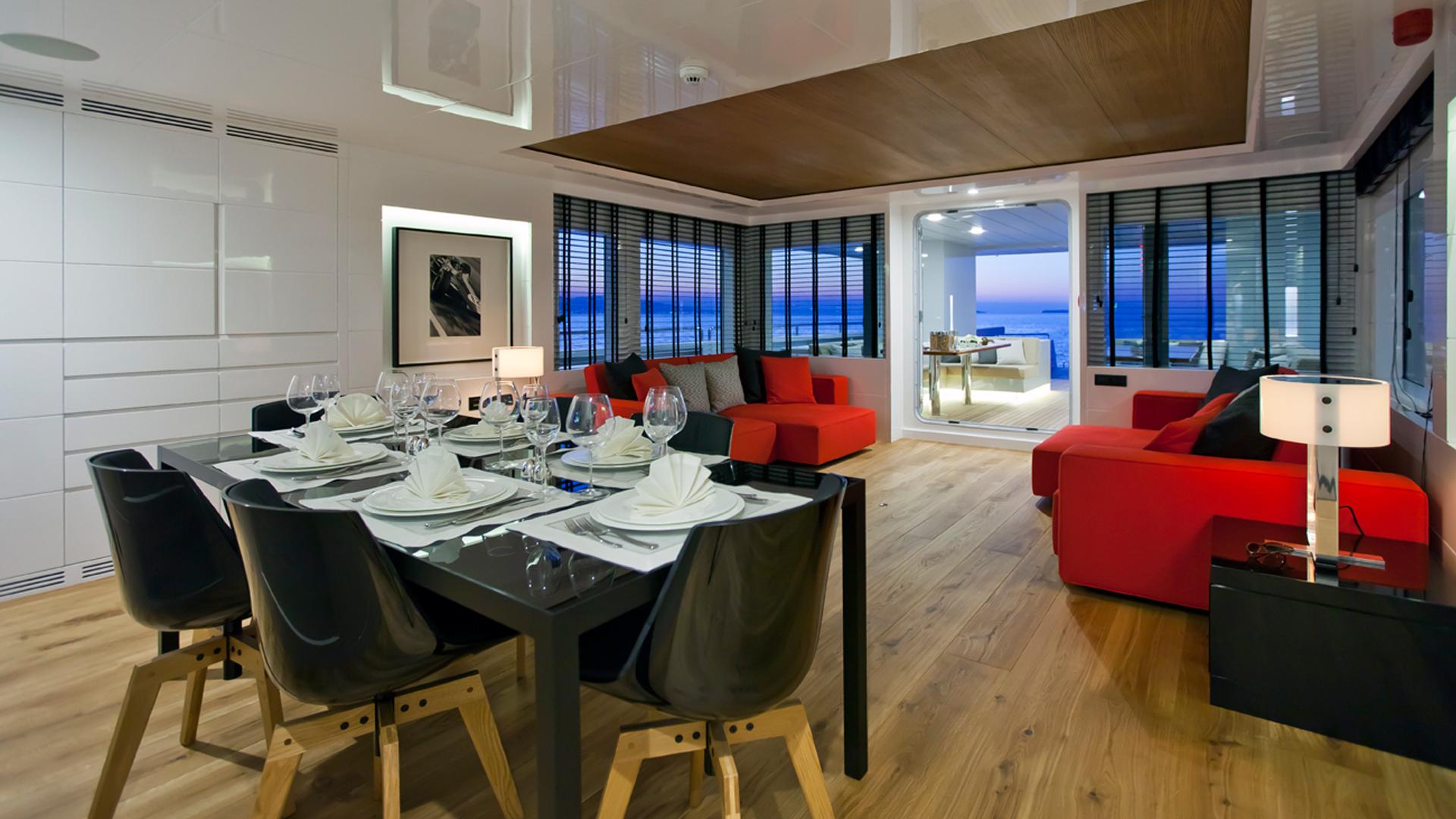 Motor Yacht Preference- salon. Photo credit Tansu Yachts.jpg