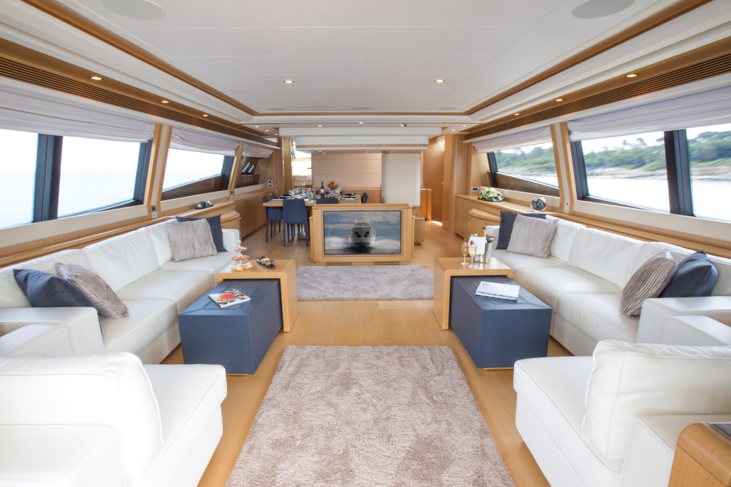Motor Yacht SANS ABRI - Salon.jpg