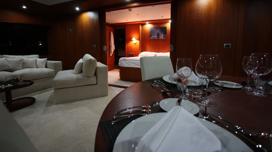 Motor Yacht Seven Spices - Private Dining in the Sky Suite - Image by Luxury Motor Yachts.JPG