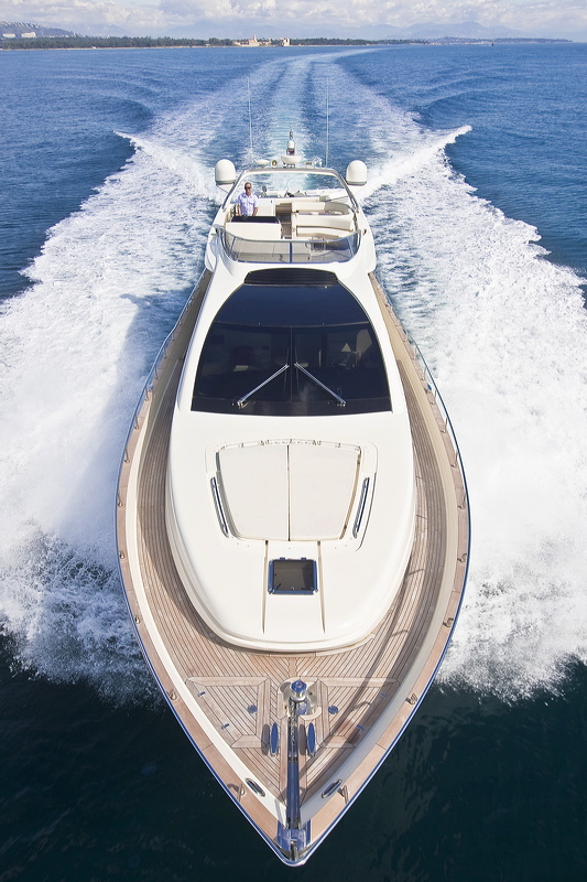 Motor Yacht Stinray M -  From Above.jpg