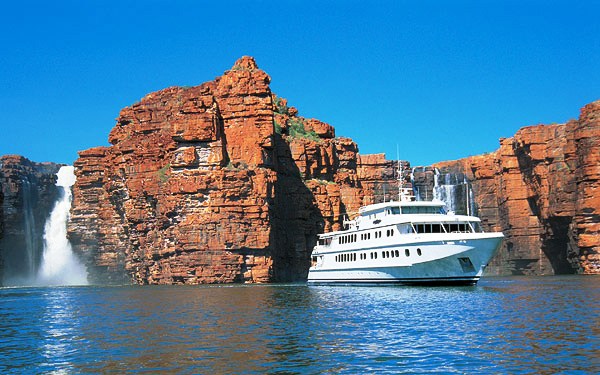 Motor Yacht True North  At Anchor.jpg