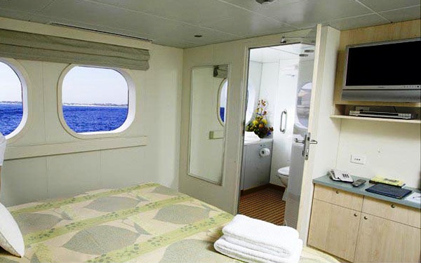 Motor Yacht True North  Stateroom.jpg