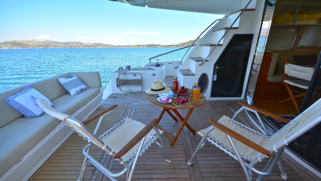 Motor Yacht WAVE MASTER - 005.jpg