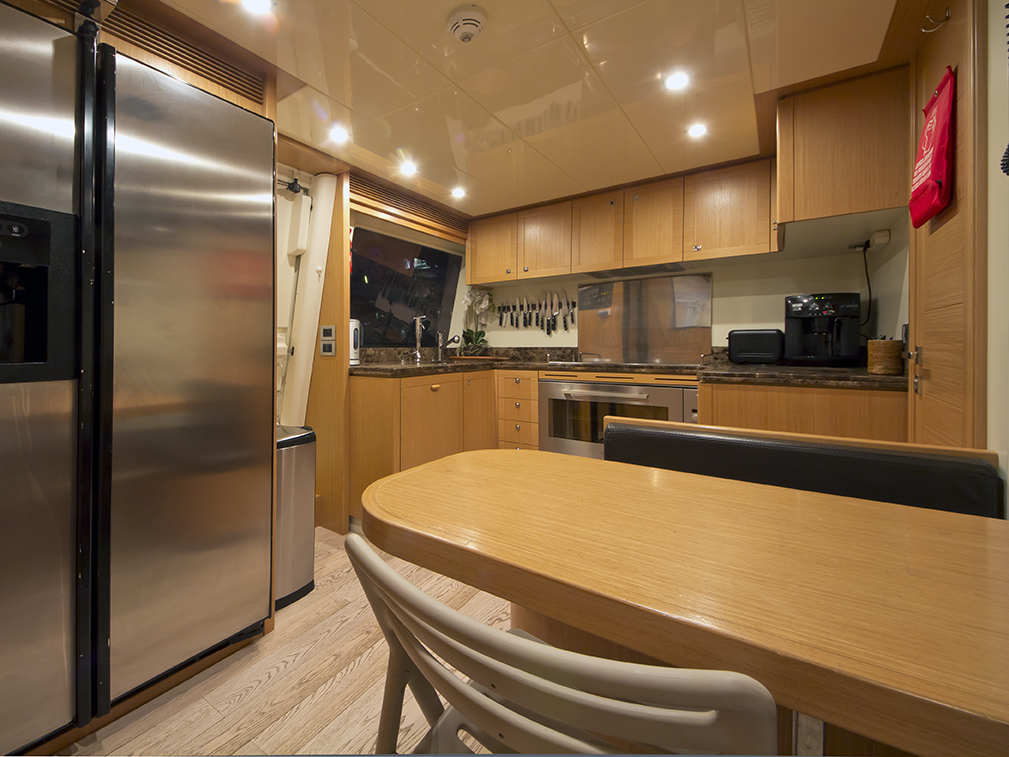 Motor Yacht ZIACANAIA - Galley.jpg