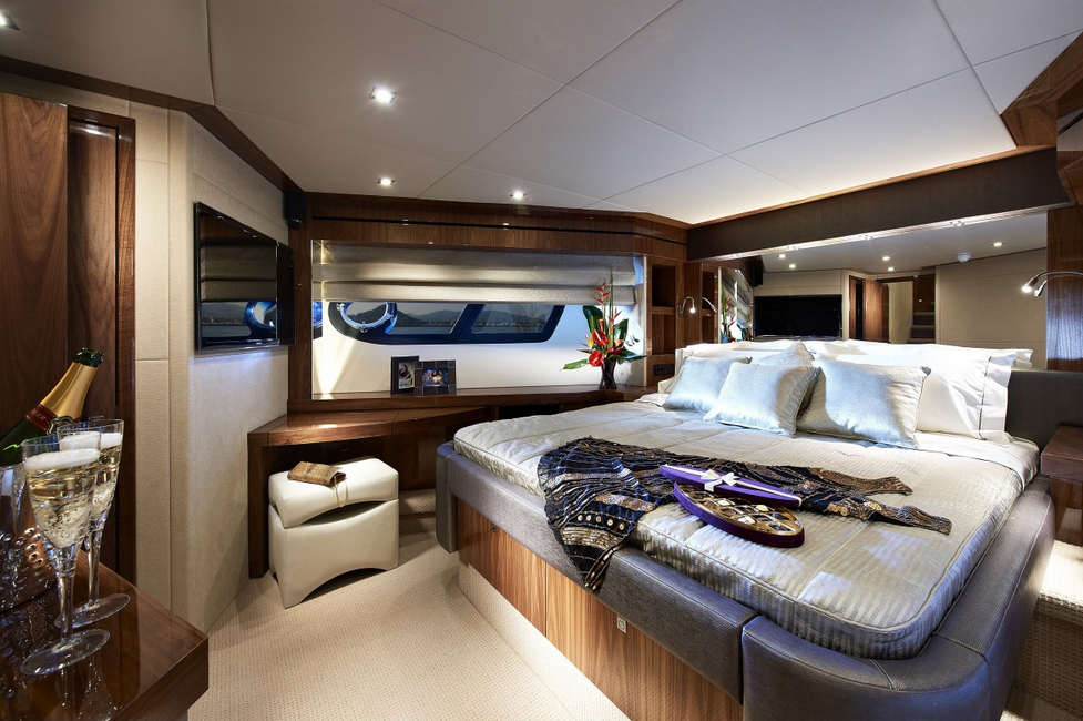 Motor yacht AQUA LIBRA - 012.jpg