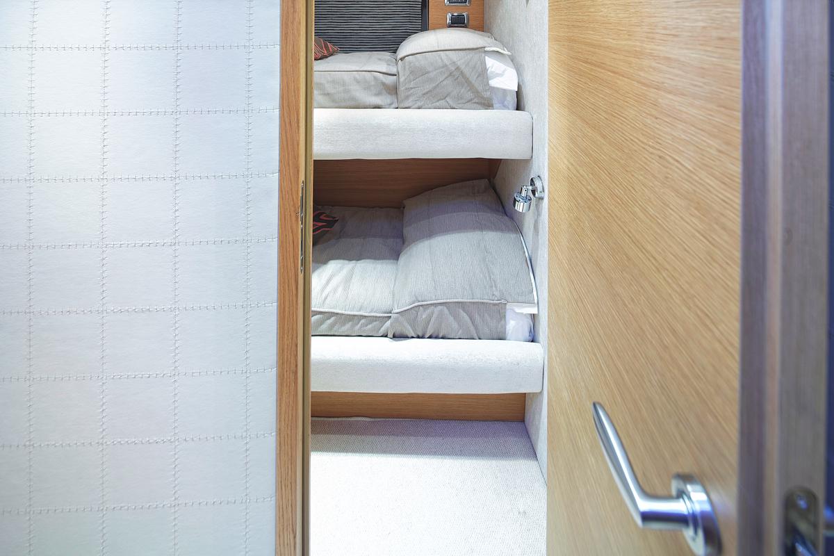 Motor yacht ARWEN - Bunk guest cabin.jpg