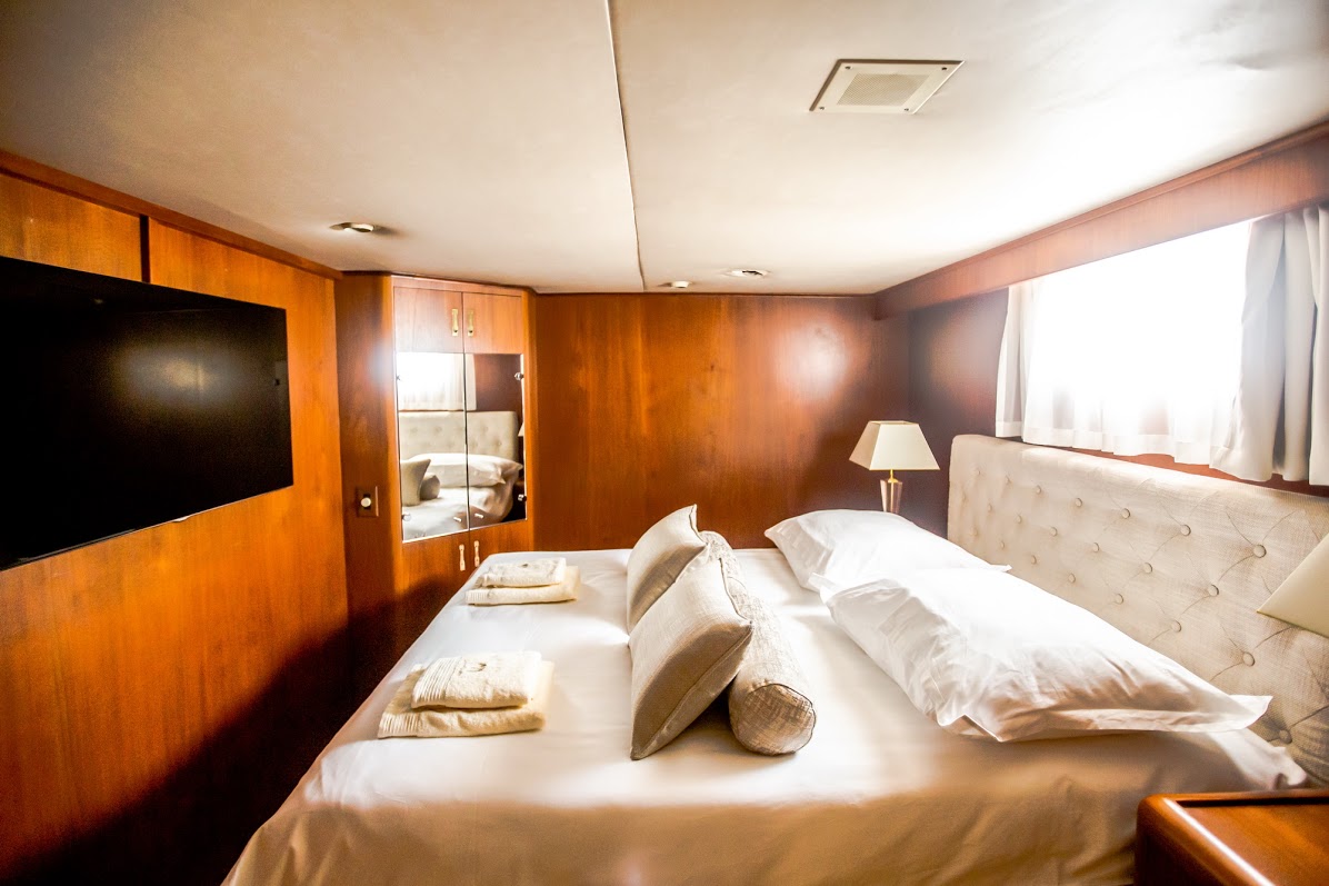 Motor yacht AURIANE - VIP.jpg