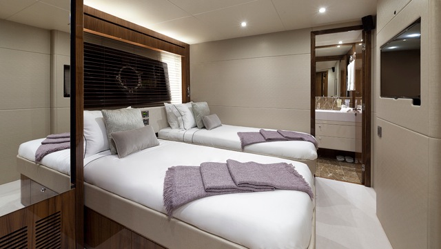 Motor yacht AUTUMN -  Twin Cabin.jpeg