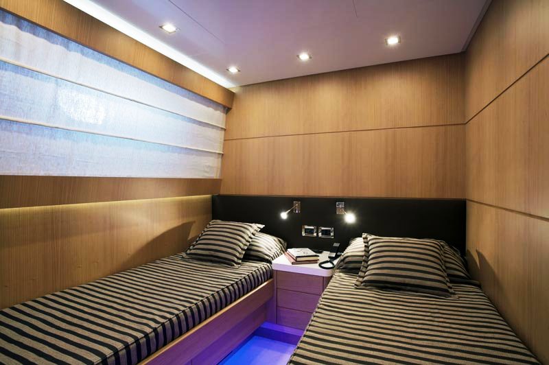 Motor yacht Anassa -  Twin Cabin.jpg