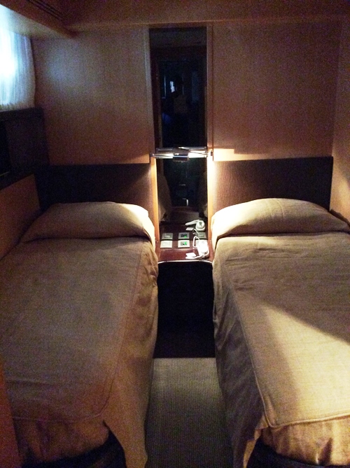 Motor yacht DOUBLE XELLE -  Twin Cabin.jpg