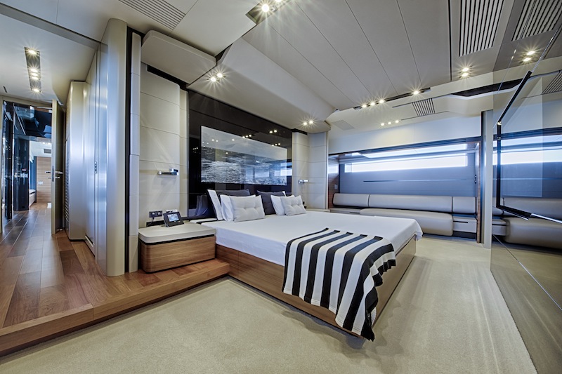 Motor yacht FUSION - 007.jpg