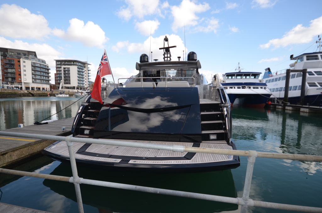 Motor yacht HOOLIGAN - Stern to.jpg