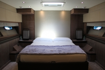 Motor yacht IROCK -  Master Cabin.jpg