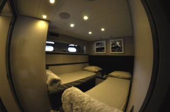 Motor yacht IROCK -  Twin Cabin.jpg