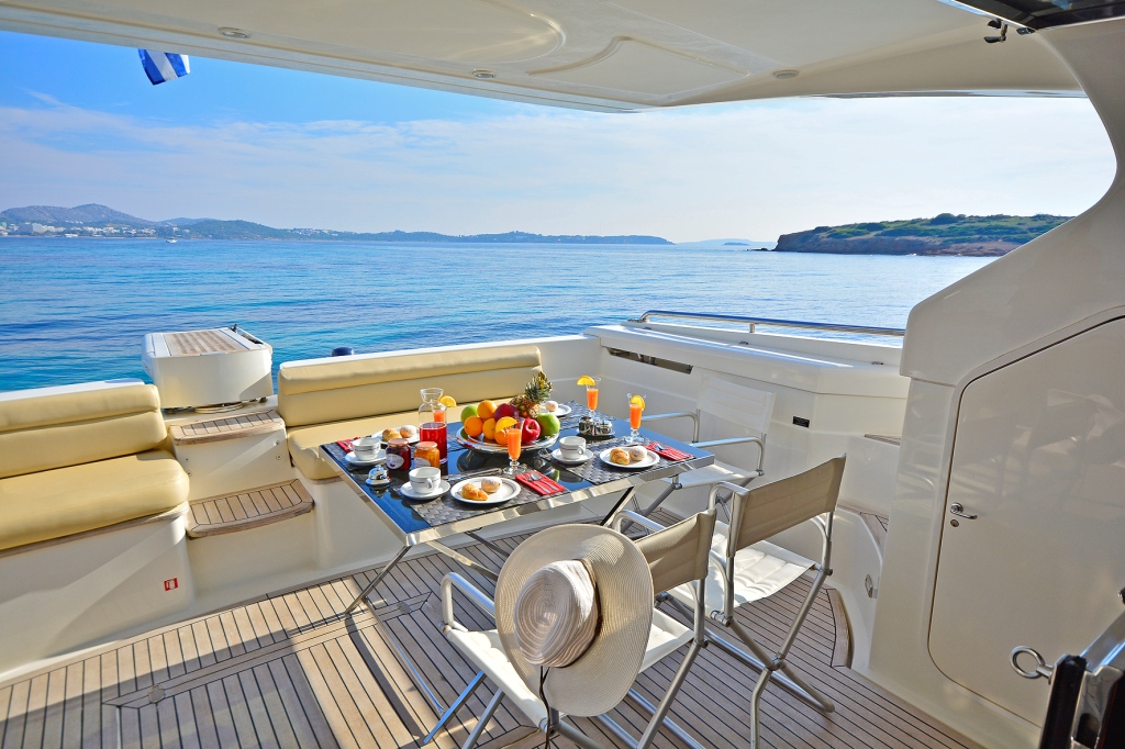 Motor yacht LADY A - Alfresco dining.jpg