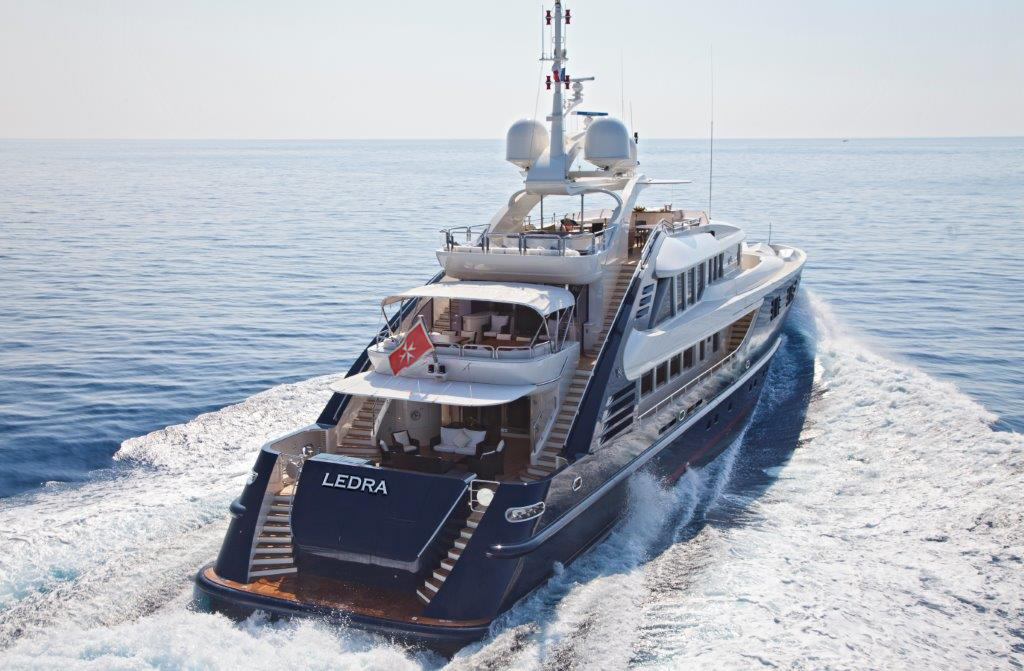 Motor yacht LEDRA - Running.jpg