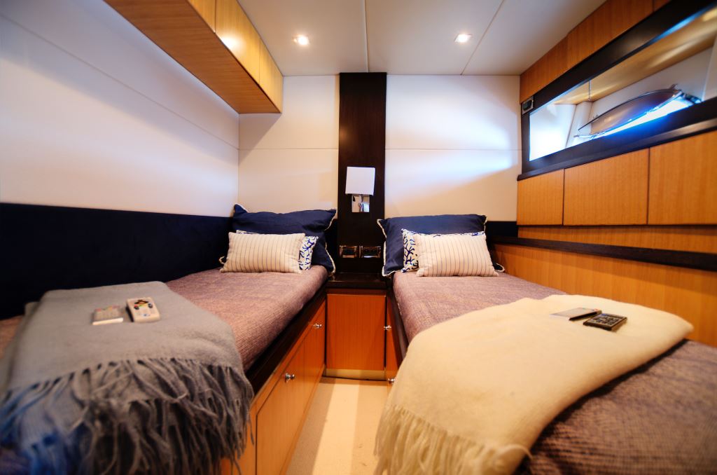 Motor yacht MIA -  Twin Cabin 2.jpg