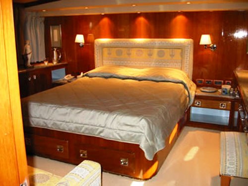 Motor yacht MONACO -  Guest Cabin 2.jpg