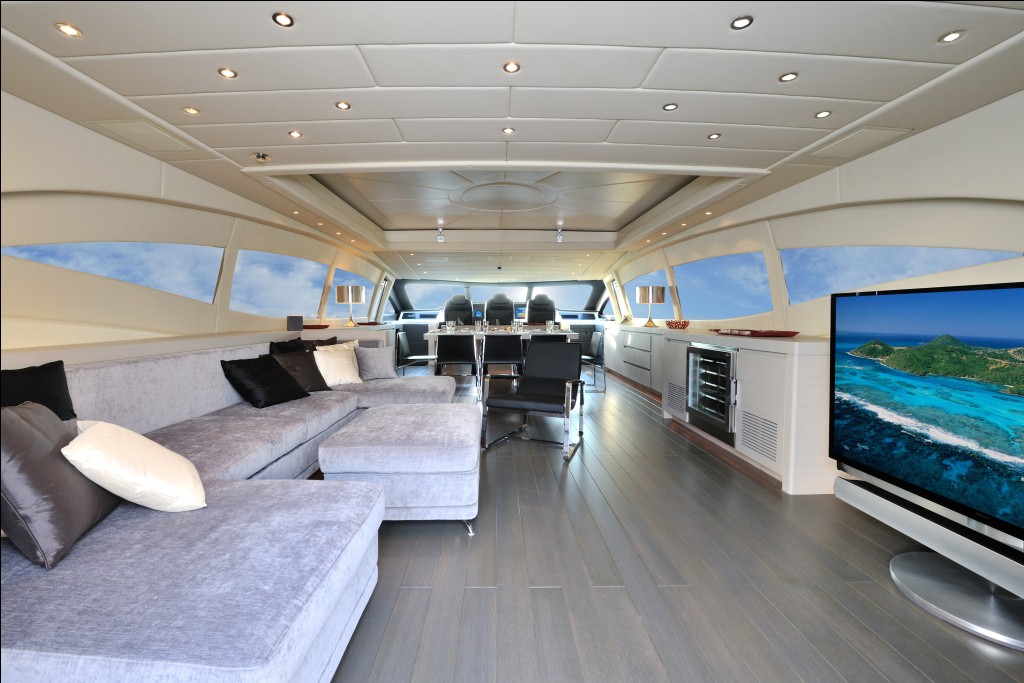 Motor yacht MOSKING - Saloon Main Deck 2.jpg