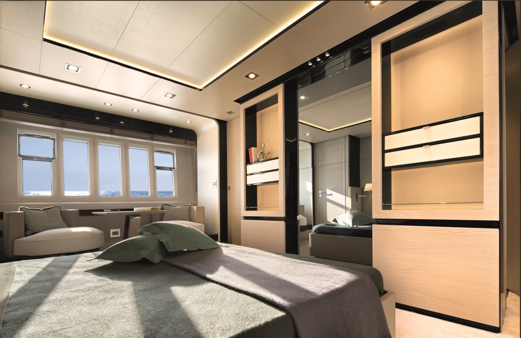 Motor yacht NORTH STAR - Master Cabin.jpg