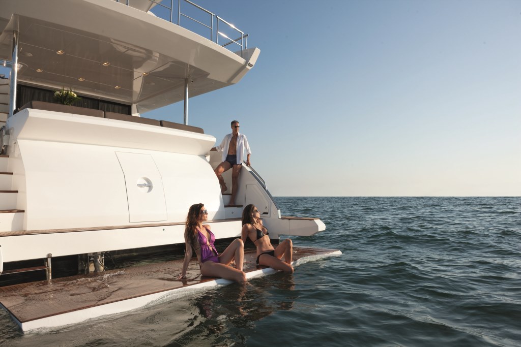 Motor yacht NORTH STAR - Swim Platform.jpg