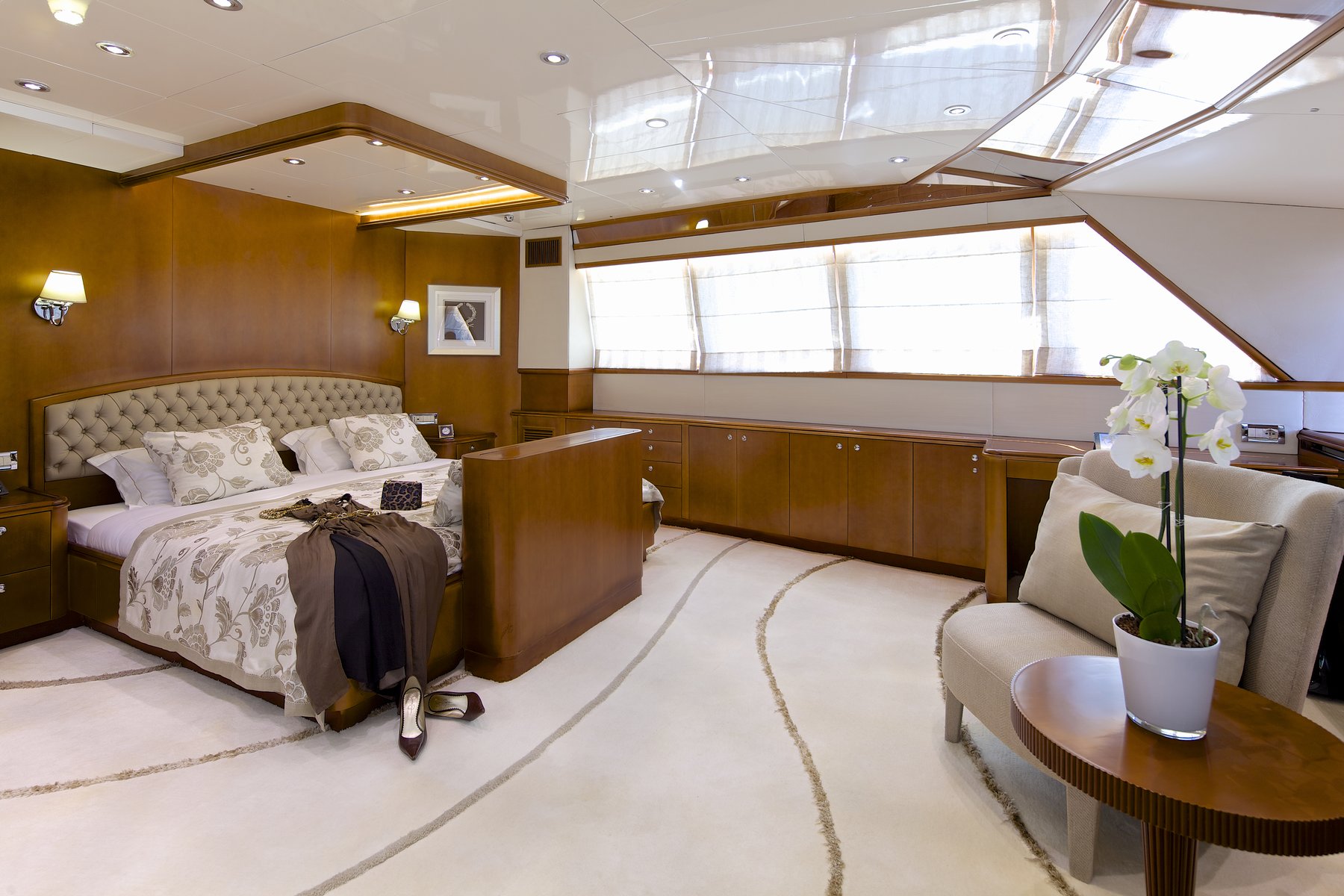 Motor yacht O'LEANNA - 023.jpg