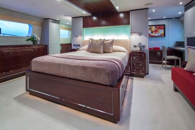 Motor yacht POLLY -  Master Cabin.jpg