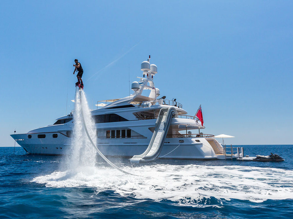 Motor yacht QM OF LONDON - water toys.jpg