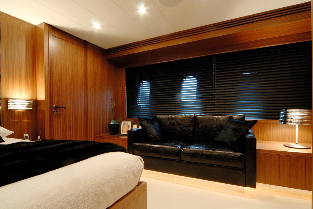Motor yacht RG 512 -  Master Cabin Seating.jpg