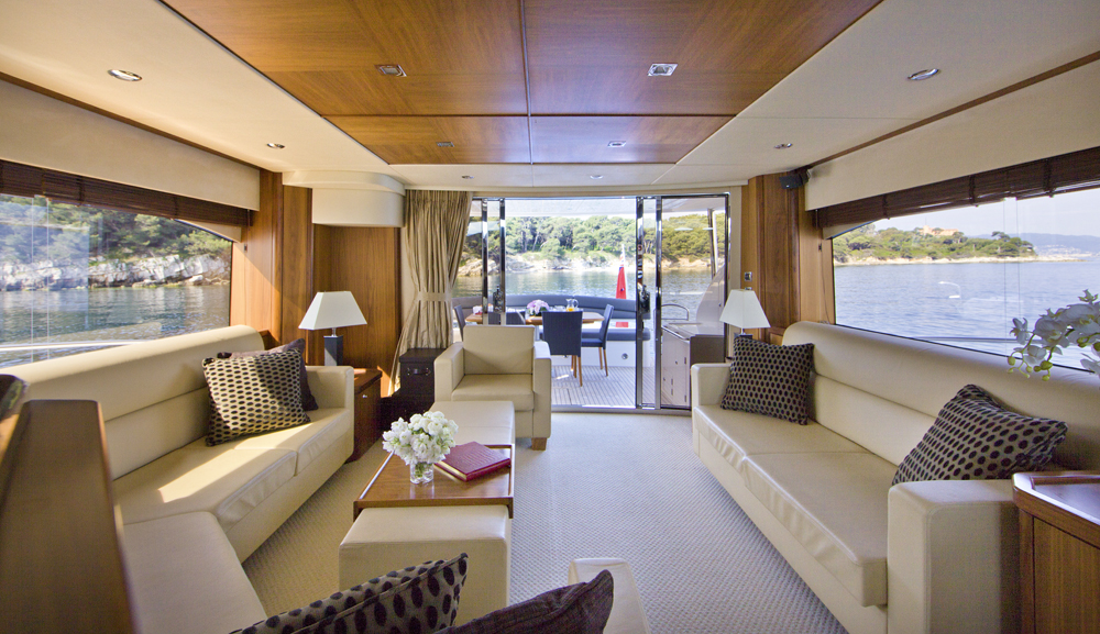 Motor yacht SAMAKANDA -  Main Salon.jpg