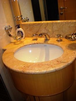 Motor yacht SED -  Bathroom.jpg