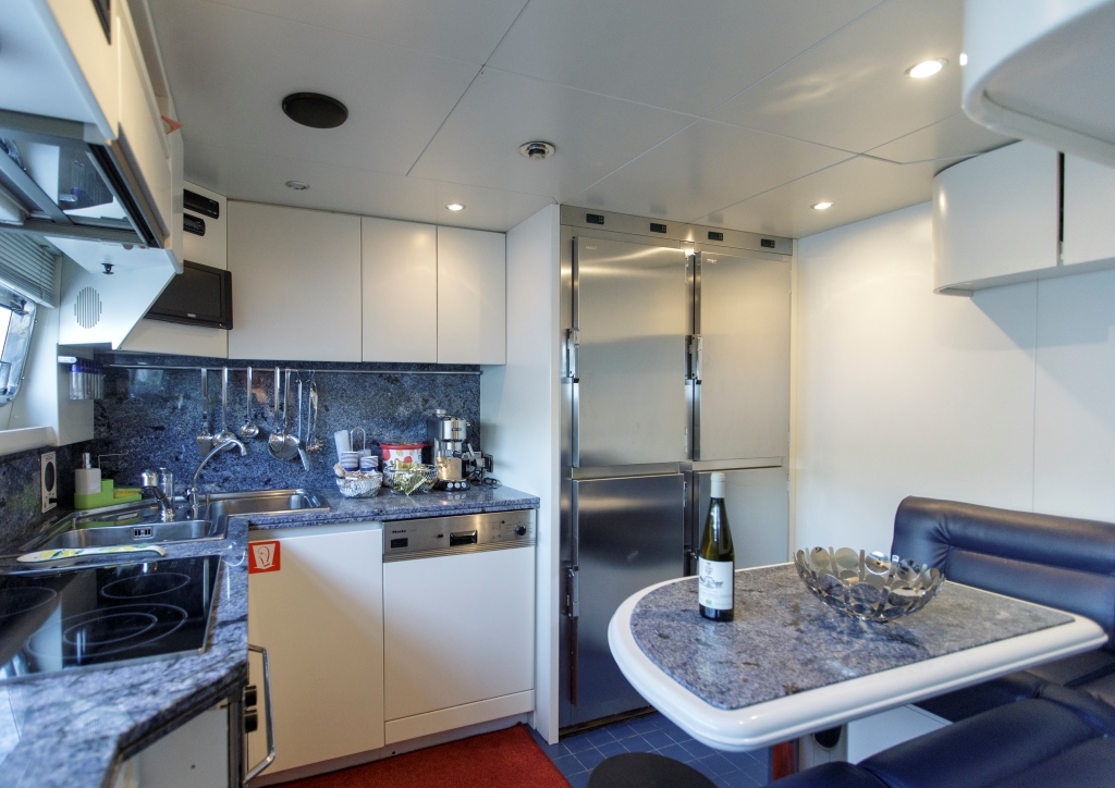 Motor yacht Sea Jaguar -  Galley.jpg