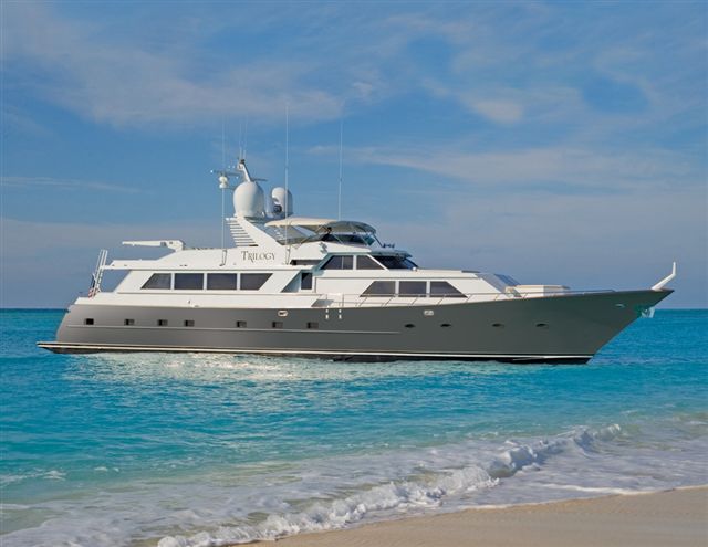 Motor yacht TRILOGY -  Main.jpg