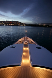 Motor yacht VERA -  Bow.jpg