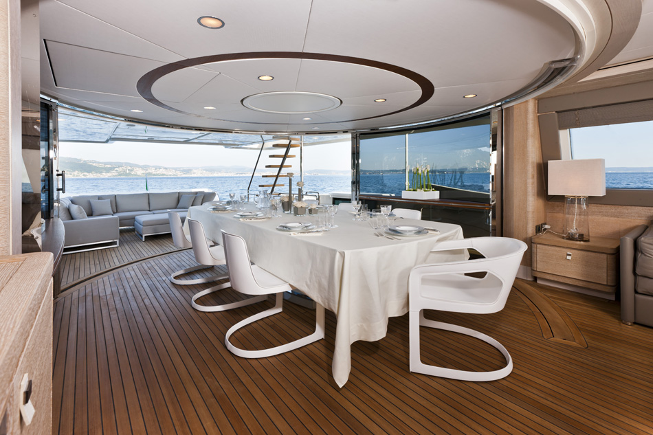 N33 Yacht Ziacanaia by Ferrettti Custom Line - Living Area.jpg