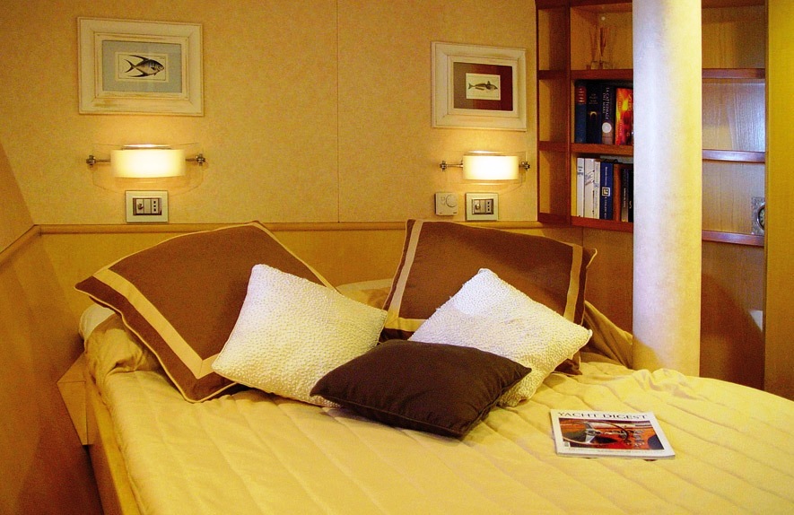 NAVE BARBARA -  Guest Cabin.jpg