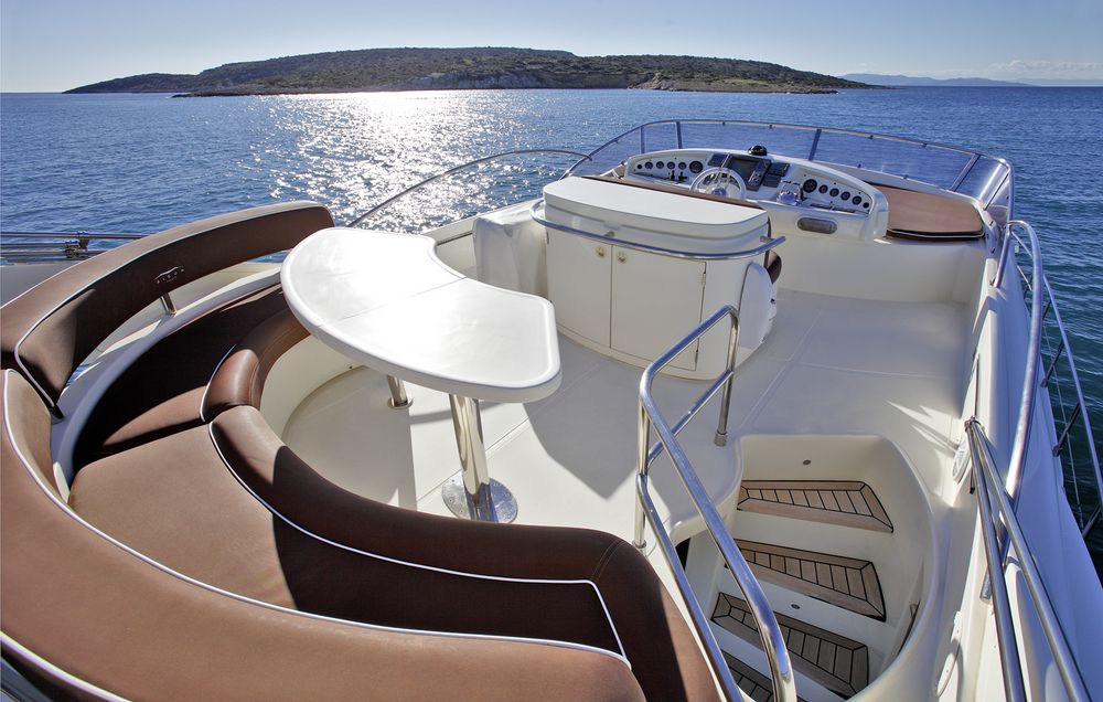 NELL MARE - Flybridge.jpg