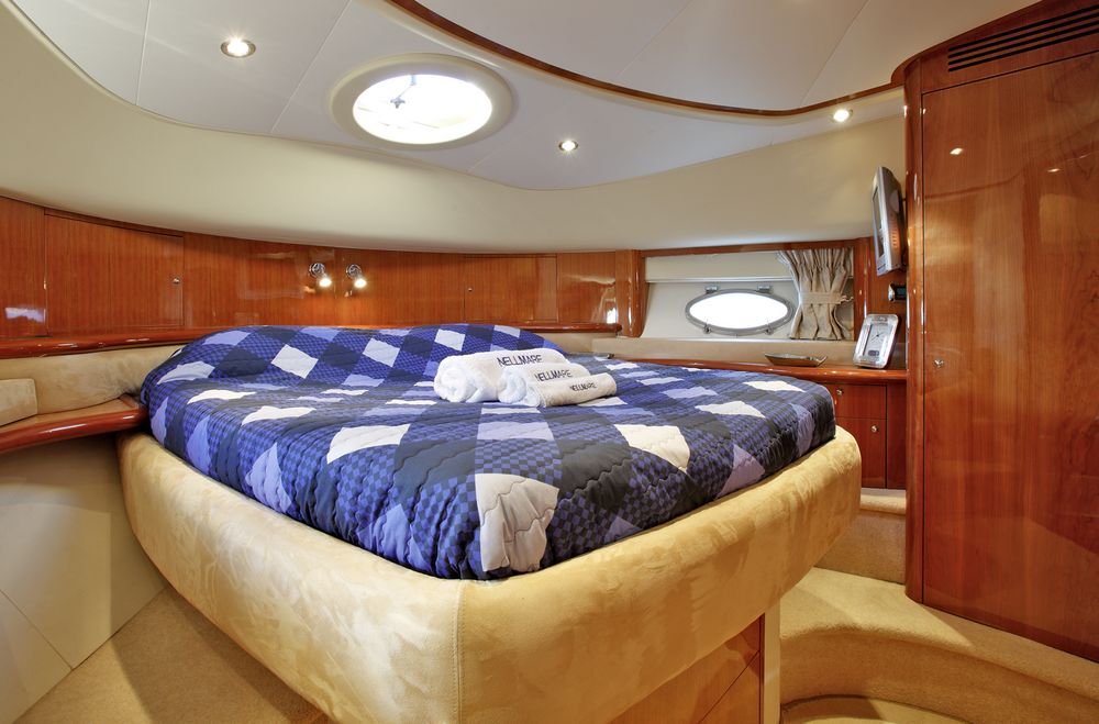 NELL MARE - VIP cabin.jpg