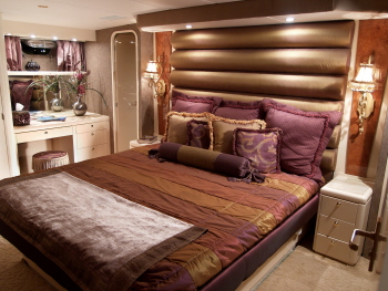NEVER ENDING JOURNEY - VIP Cabin.jpg