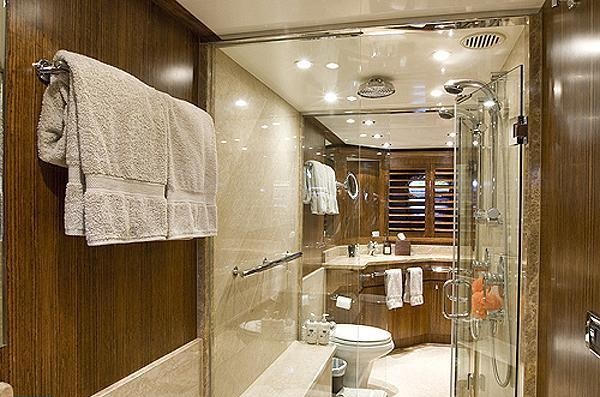 NEVER QUIT - Ensuite.jpg