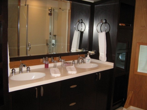 NIRA - Ensuite.jpg