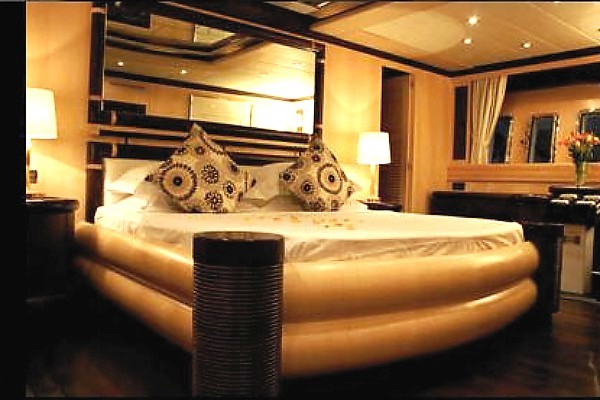 NOBODY - Master Cabin.jpg