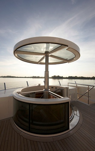 NORTHLANDER -  Access to Sundeck.jpg