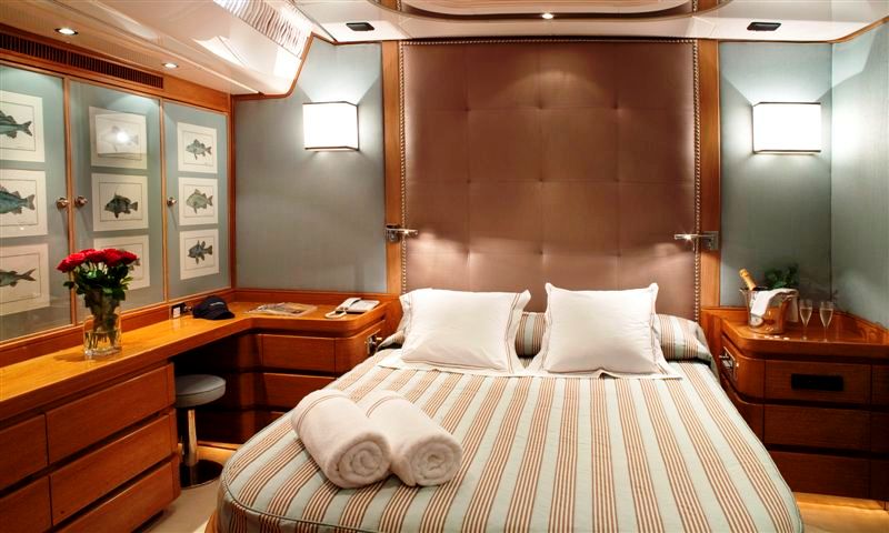 PHILANDERER -  Double Cabin 2.jpg