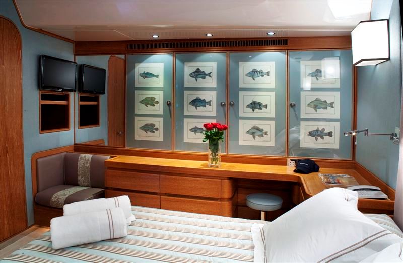 PHILANDERER -  Double Cabin.jpg