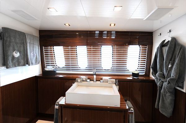 PHOENICIAN -  VIP Ensuite.jpg