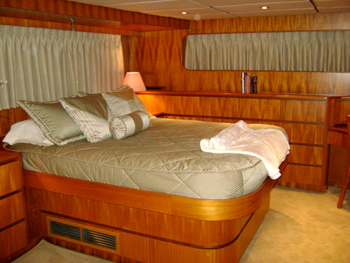 Panache - Queen Stateroom.jpg