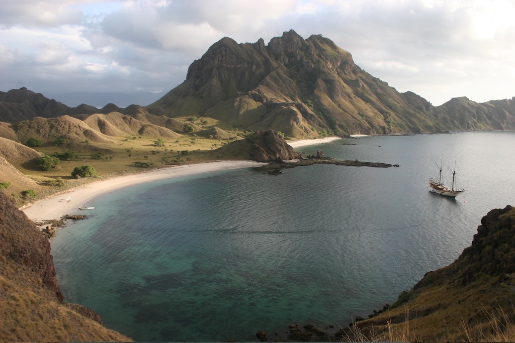 Paradise on Earth - Spectacula charter vacation aboard Silolona.jpg