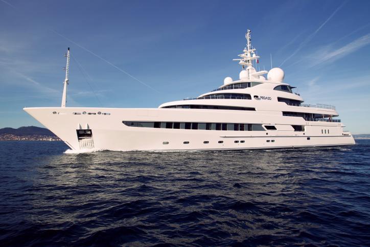 Pegaso superyacht - side view.jpg